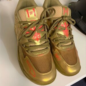 Puma Gold Basketball Sneakers